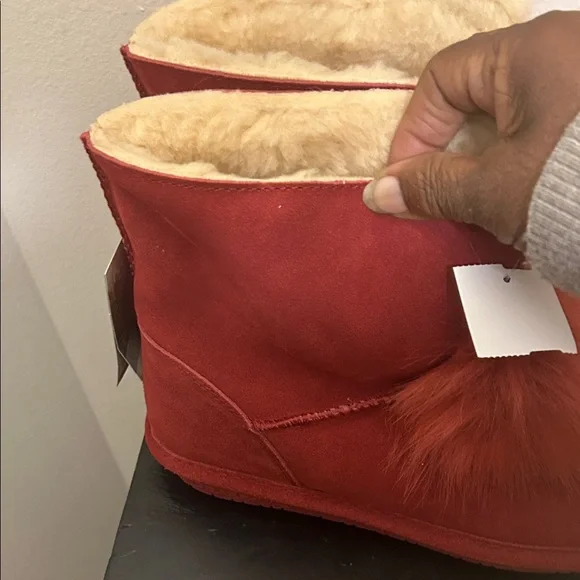 Bear paw Red Fur-Lined Women's Boots - Picture 4 of 7